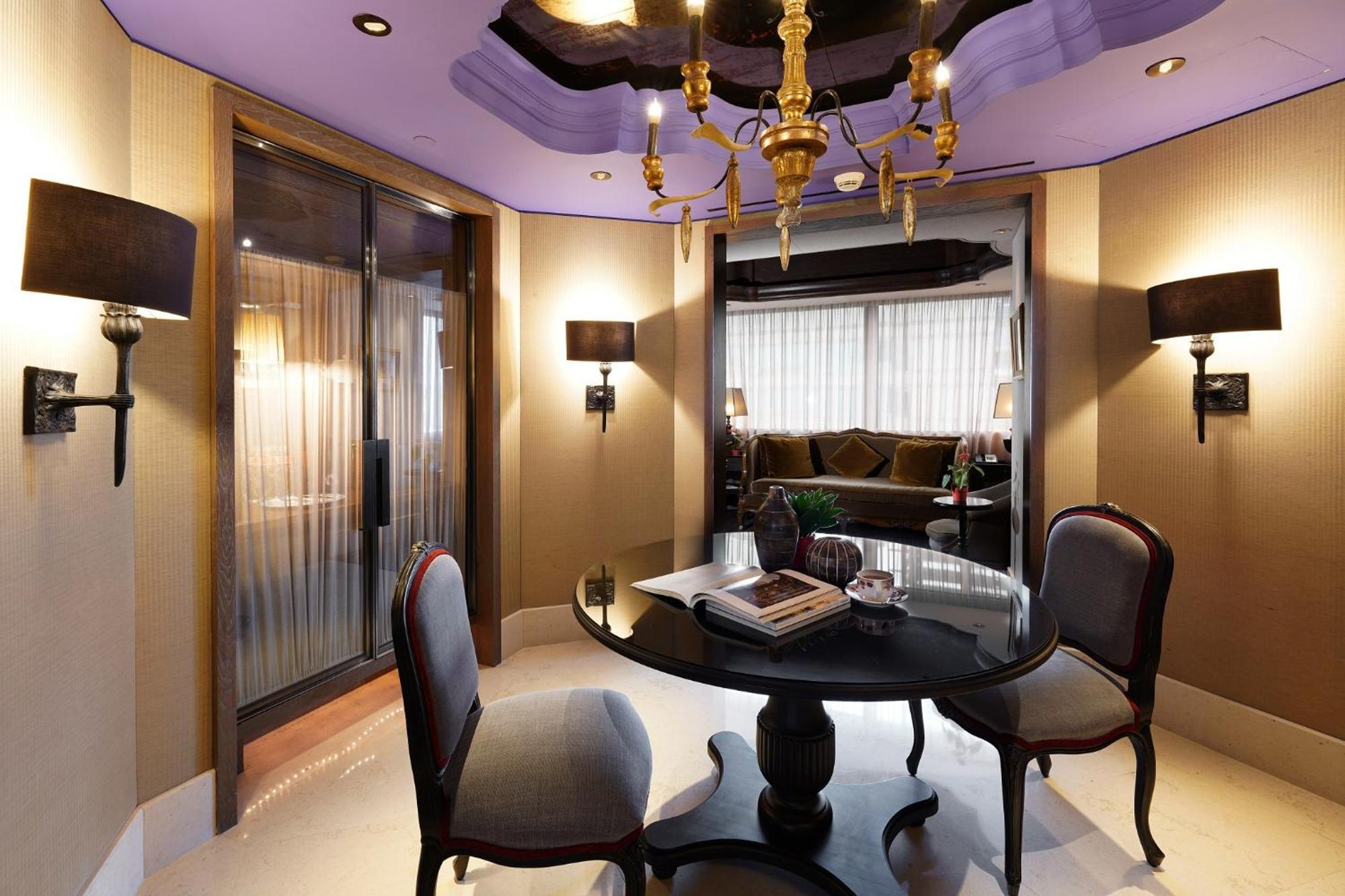 Palais De Chine Hotel Тайпей Екстериор снимка A room in the hotel