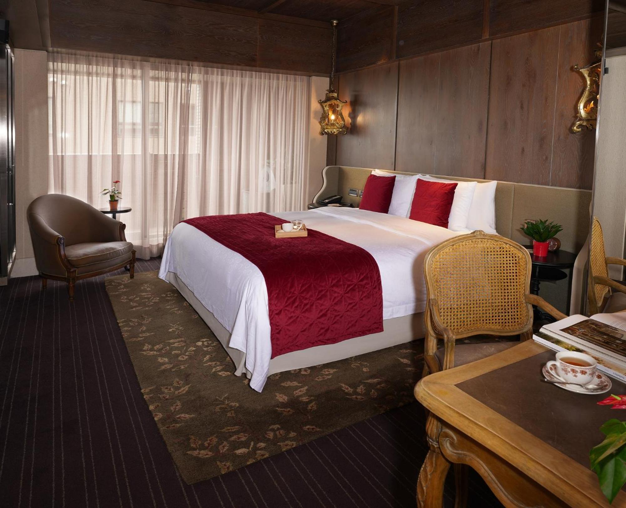 Palais De Chine Hotel Тайпей Екстериор снимка A bedroom at the hotel
