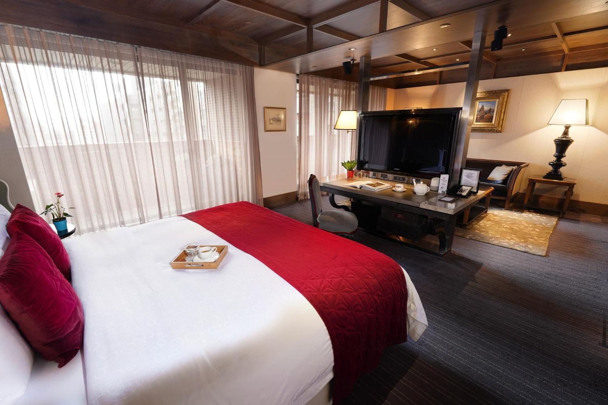 Palais De Chine Hotel Тайпей Екстериор снимка A room at the hotel