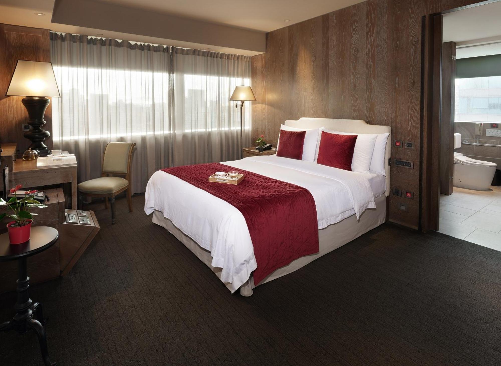Palais De Chine Hotel Тайпей Екстериор снимка A bedroom at the hotel